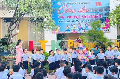 Học sinh tựu trường từ ngày 20/8