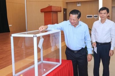 Bộ trưởng Trần Hồng Minh phát động phong trào 'Đền ơn đáp nghĩa' trong toàn Ngành Xây dựng