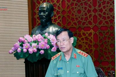 Ủy ban Quốc phòng, An ninh và Đối ngoại họp toàn thể