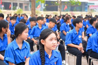 Sắp xếp trường học ở Nghệ An: Tinh gọn bộ máy nhưng không làm ảnh hưởng đến cơ hội học tập của học sinh