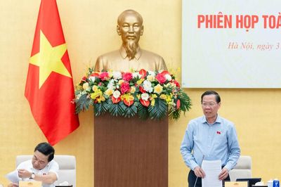 Ủy ban Kinh tế và Tài chính thẩm tra 1 dự án Luật, 3 dự thảo Nghị quyết