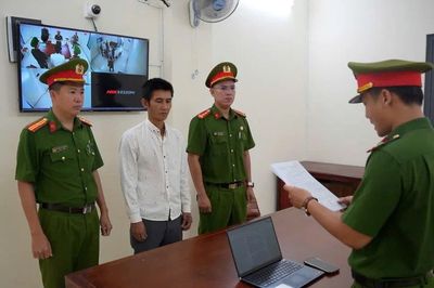 Khởi tố một 'cát tặc' tái phạm khi chưa chấp hành xử phạt hành chính