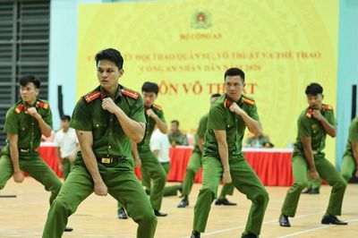 Sôi nổi, hấp dẫn và gay cấn ngay trong ngày tranh tài đầu tiên