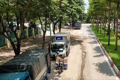 Mặt đường Tân Mỹ nứt toác, sụt lún