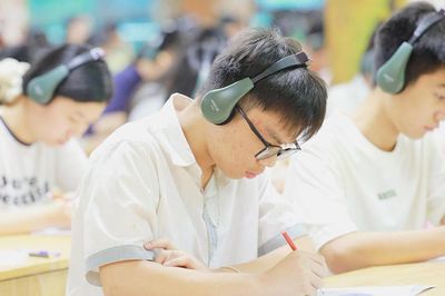 Làm sao để giữ trung thực trong giáo dục?