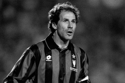Huyền thoại bóng đá Franco Baresi qua đời