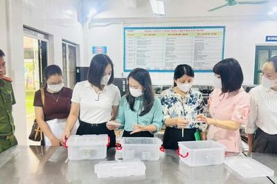 Xã Kim Anh nâng cao chất lượng bữa ăn bán trú, khám sức khỏe cho hơn 4.400 người dân