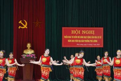 Phường Phú Lương thí điểm mô hình thiết chế văn hóa cơ sở, ra mắt câu lạc bộ nghệ thuật truyền thống