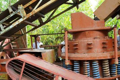 Diễn biến mới vụ hàng loạt tài sản tiền tỷ bị 'bỏ quên' giữa rừng ở Huế