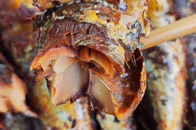 Loại nước giải khát quen thuộc mùa hè thêm vào khi kho cá giúp thịt cá săn chắc, không tanh mà vô cùng cuốn