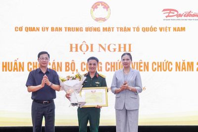 Bế mạc lớp tập huấn cho cán bộ, công chức, viên chức Cơ quan UBTƯ MTTQ Việt Nam