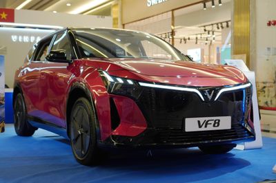 VinFast VF 8 thế hệ mới sẽ được bàn giao cho khách hàng trong tháng 8