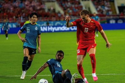 Highlight Việt Nam vs Singapore: Mất điểm tiếc nuối