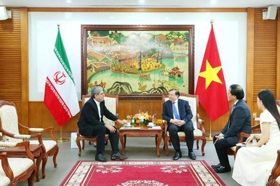 Việt Nam - Iran: Tăng cường hợp tác VHTTDL