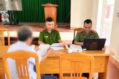 Xử phạt người đàn ông chia sẻ bài viết sai sự thật của đối tượng phản động