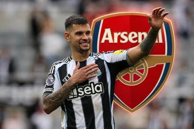 Tin chuyển nhượng 1.8: Arsenal sắp có Bruno Guimaraẽs