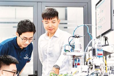 Đề xuất xét học bổng Chính phủ nhóm 30% thí sinh xuất sắc ngành khoa học cơ bản, kỹ thuật then chốt, công nghệ chiến lược