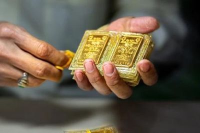 Giá vàng hôm nay (1-8): Giá vàng miếng tăng nhẹ, giá vàng thế giới giảm
