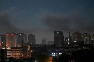 Căng thẳng Nga-Ukraine: Kiev hứng đợt tập kích lớn thứ hai trong 48 giờ, nhà máy hóa dầu Nga bốc cháy ở Tatarstan