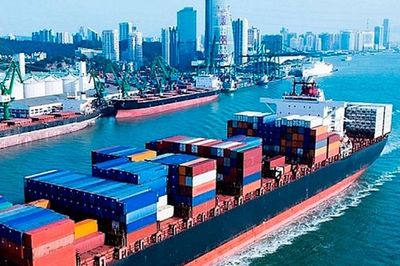 Tổng kim ngạch xuất nhập khẩu của Việt Nam trong năm 2026 có thể vượt mức 1.000 tỷ USD