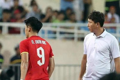 Ông Kim Sang-sik cần gì ở Đình Bắc?
