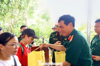 Bàn giao những mái ấm đầu tiên cho đồng bào vùng lũ Lai Châu