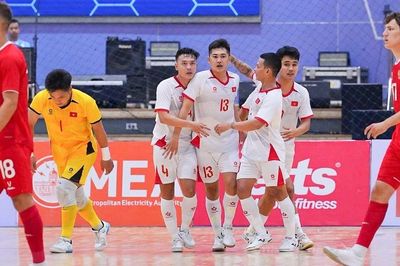 Futsal Việt Nam gây bất ngờ, cầm hòa Nga trong trận cầu mãn nhãn