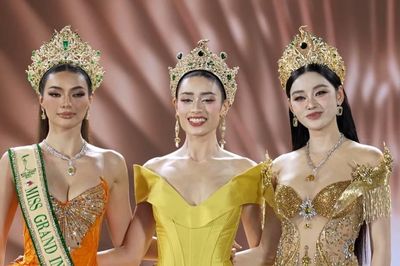 Người đẹp 26 tuổi Emoura Phạm đăng quang Miss Grand Vietnam 2026