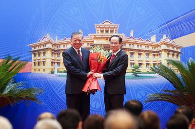 'Tình hình càng phức tạp càng phải bình tĩnh, chủ động, tuyệt đối không co lại'