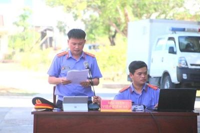 Lãnh đạo VKSND khu vực 1, tỉnh Gia Lai thực hành quyền công tố tại phiên tòa xét xử lưu động