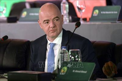 Kế hoạch tỷ USD của FIFA sụp đổ sau phản ứng dữ dội từ thế giới bóng đá