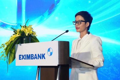 Ông Trần Tấn Lộc thôi việc, bà Phạm Thị Huyền Trang lên làm CEO Eximbank