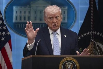 Ông Trump nhắc lại cảnh báo sẽ tấn công Iran 'rất mạnh', cam kết 'giành chiến thắng'