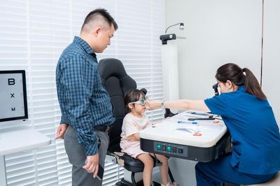 Khoảng 5 triệu trẻ em Việt Nam mắc tật khúc xạ