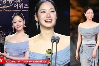 Kim Go Eun gây bất ngờ khi giành Daesang Blue Dragon Series Awards 2026
