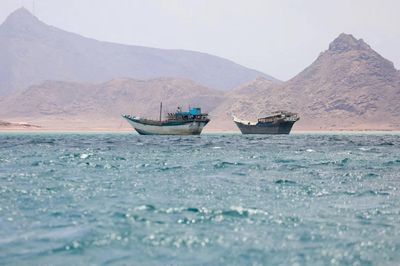 Houthi phủ nhận kế hoạch áp phí tàu qua Biển Đỏ
