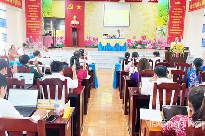 HĐND xã Lương Hòa Lạc: Thông qua nhiều nghị quyết quan trọng