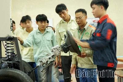 Đổi mới giáo dục nghề nghiệp, làm chủ thị trường lao động