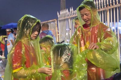 Không khí bóng đá trở lại Mỹ Đình