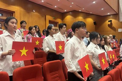 Thế hệ trẻ tiếp nối Báo Việt Nam Độc lập viết tiếp khát vọng dựng xây quê hương