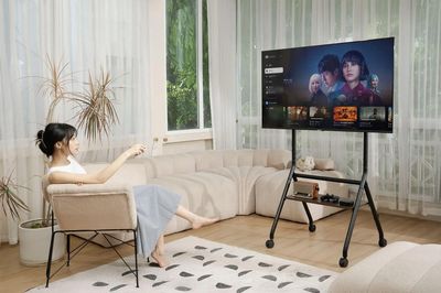 Không còn treo tường, đây là 3 xu hướng bài trí tivi phòng khách được nhiều gia đình hiện đại lựa chọn