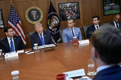 Ông Donald Trump triệu tập nội các họp tại trại David giữa chiến tranh leo thang với Iran