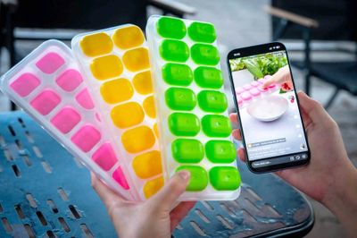 Tỉnh táo trước bẫy quảng cáo 'đội lốt' trải nghiệm cá nhân