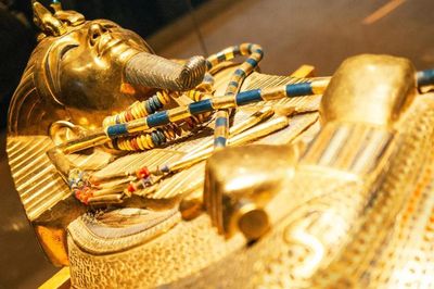Thi hài Pharaoh trẻ nhất lịch sử được bảo vệ suốt 3.000 năm nhờ báu vật 'ngoài hành tinh'?