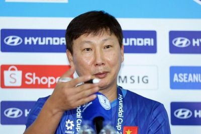 HLV Kim Sang-sik: 'ĐT Việt Nam đến Indonesia để giành trọn 3 điểm'