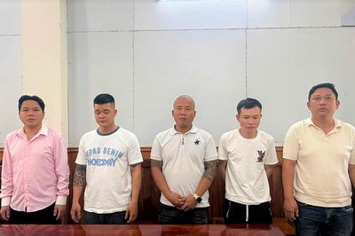 Đà Nẵng: Khởi tố 5 đối tượng cướp tài sản du khách nước ngoài