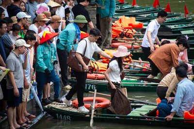 Tràng An mở lại tuyến tham quan sau thời gian tạm dừng