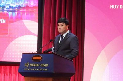 Chuyển hóa cam kết quốc tế thành dòng vốn FDI, các dự án đầu tư vào các khu công nghiệp, khu kinh tế