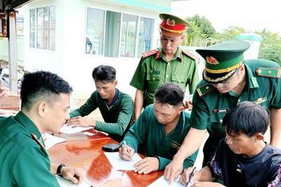Giữ bình yên nơi địa đầu cực Nam Tổ quốc từ sức mạnh của lòng dân