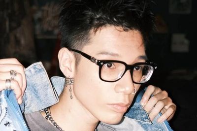 Rapper MCK cảnh báo sau vụ gỡ bỏ hàng loạt ca khúc thô tục